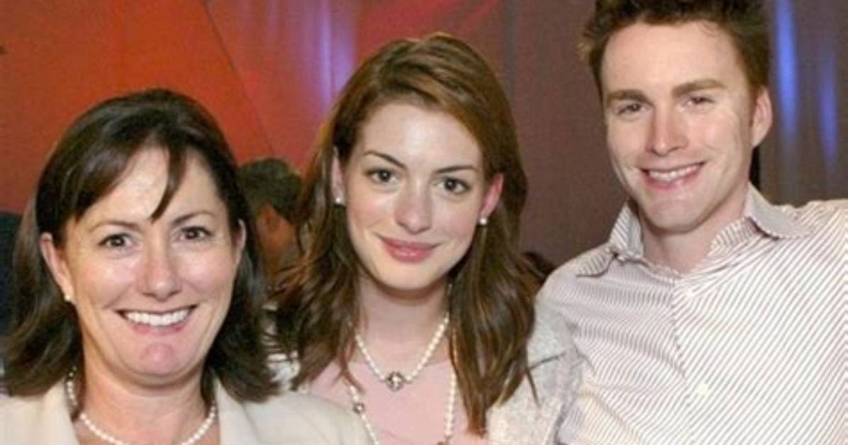 Anne Hathaway Sister Fact Check Sifting Through Genealogy Hoaxes And