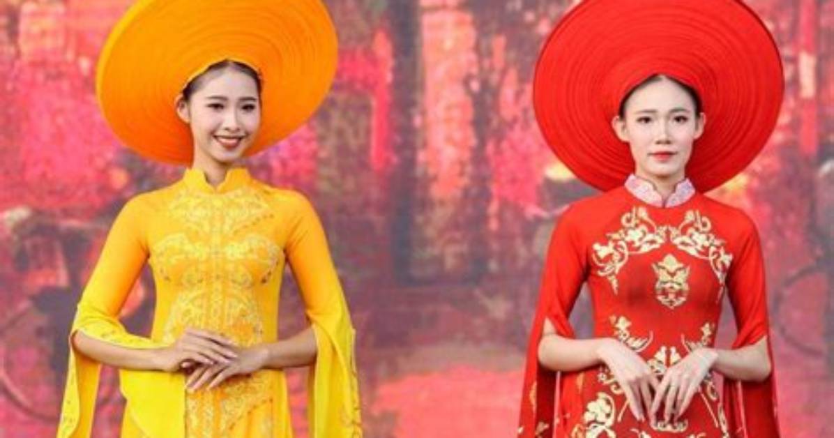 Ao Er Zhongdemo Shengreru Han Guo Fengpinkumeiku Xie Zhende Fenkaru Shou Shuntokosumewo Che Di Bi