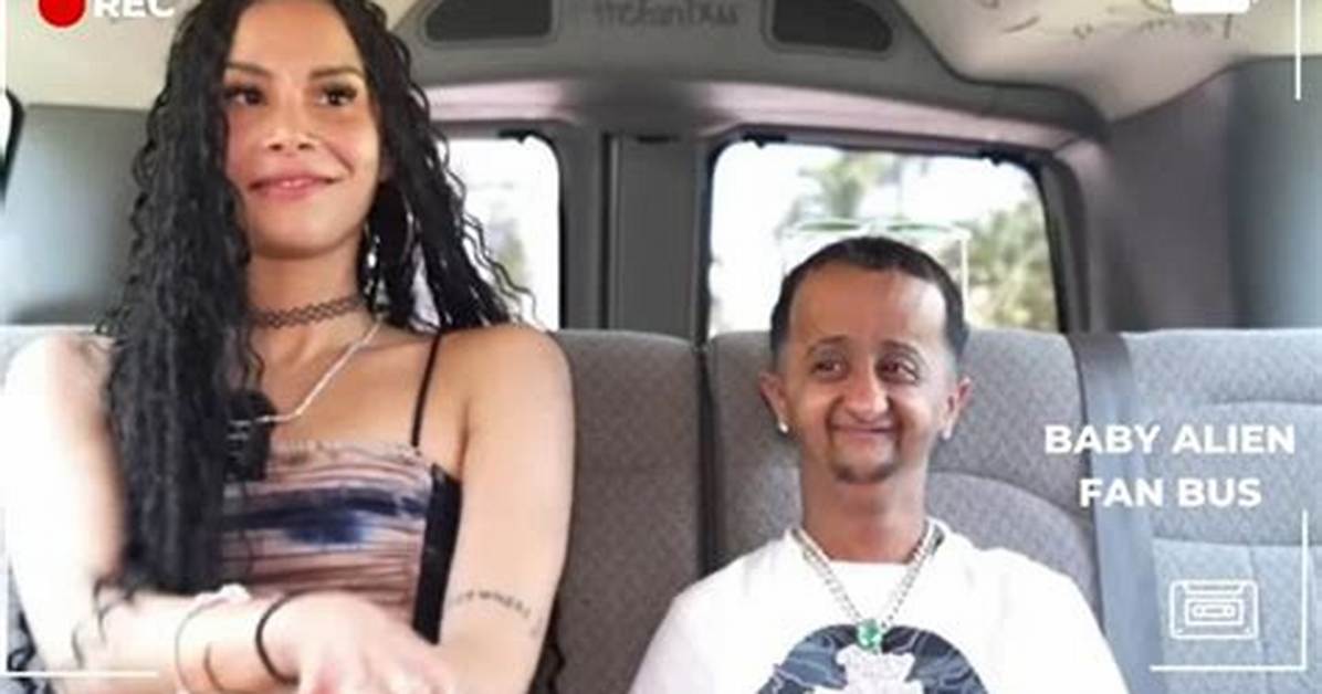 Baby Alien Fan Bus Explained Age Net Worth Ari Alectra And