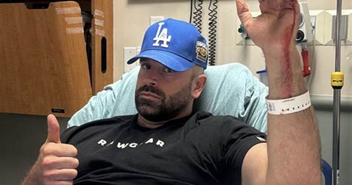 Bradley Martyn Finger Injury Photos Visual Timeline of The