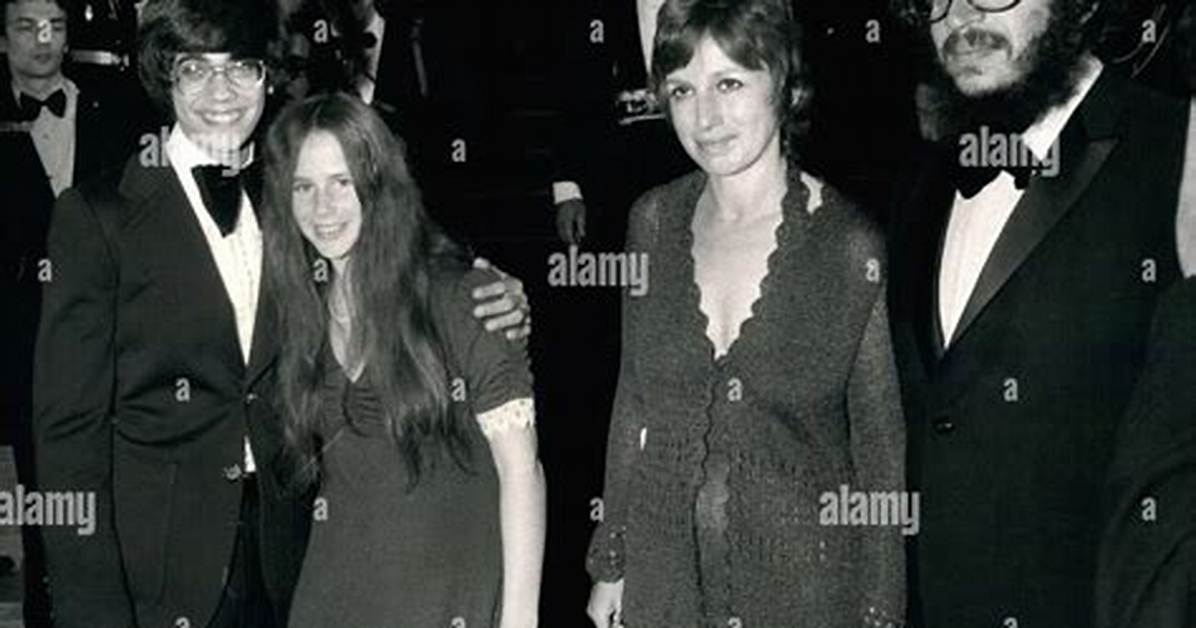 Glynnis O Connor Family Portraits Timeline from Lenka Peterson S Stage Days To