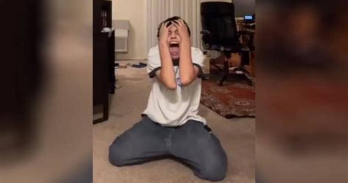Guy Screaming No on Knees Meme Explained Source Creator And