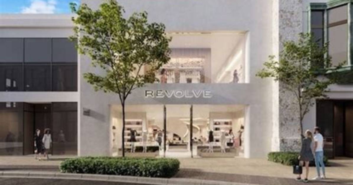 Instant Luxury Why the Revolve E Gift Card Is Quietly Dominating Last Minute