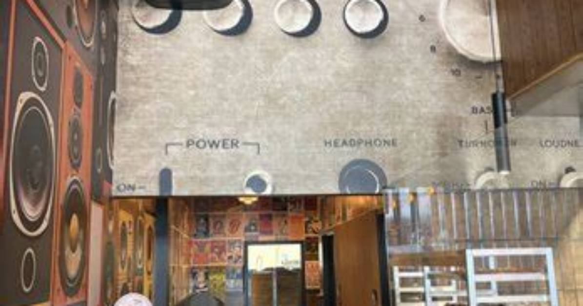 Is Pittsburgh S Pre Amp Coffee a Specialty Cafe or an Audiophile