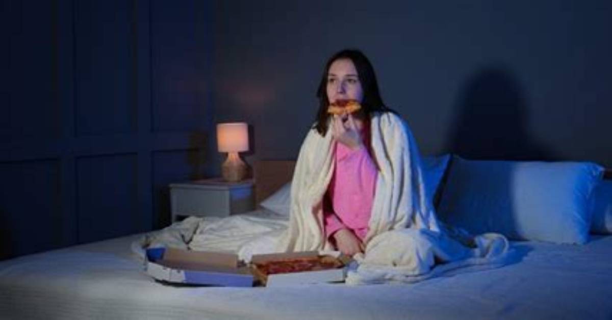 Is Snacking Before Bed Truly Bad for You Dietitians Debunk Midnight