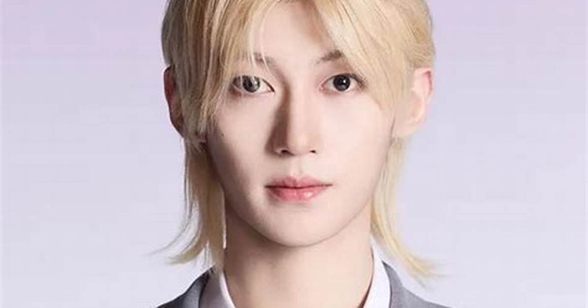 Jiansepantoha He Zhong Leiya Xia Zhetono Weii Shi Gu Fang Zhino Xuanbi Fangmade Che Di Jie