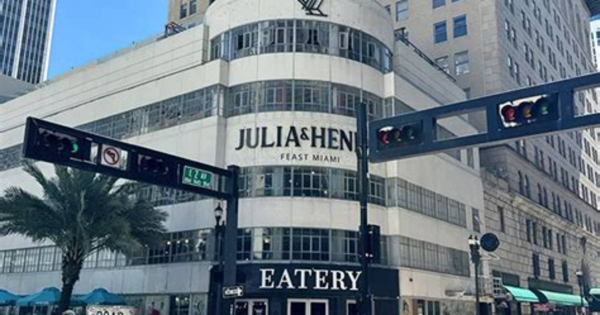Julia Henry S Food Hall from 1936 Walgreen Landmark to Modern