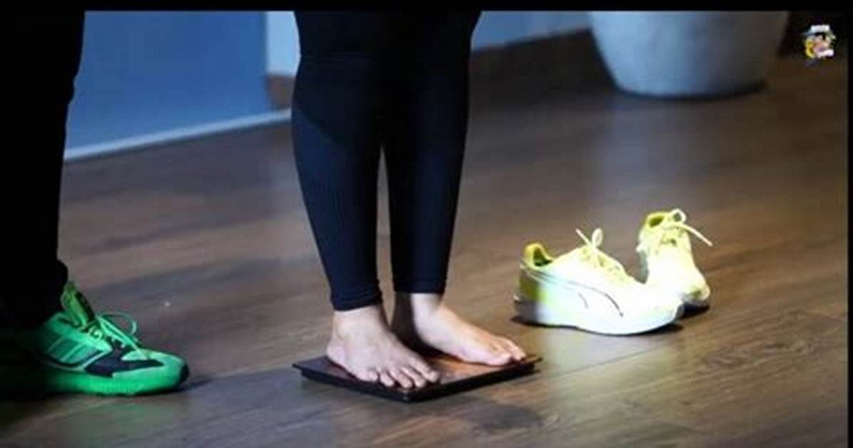 Lena the Plug Feet Breaking Down the Viral Images And
