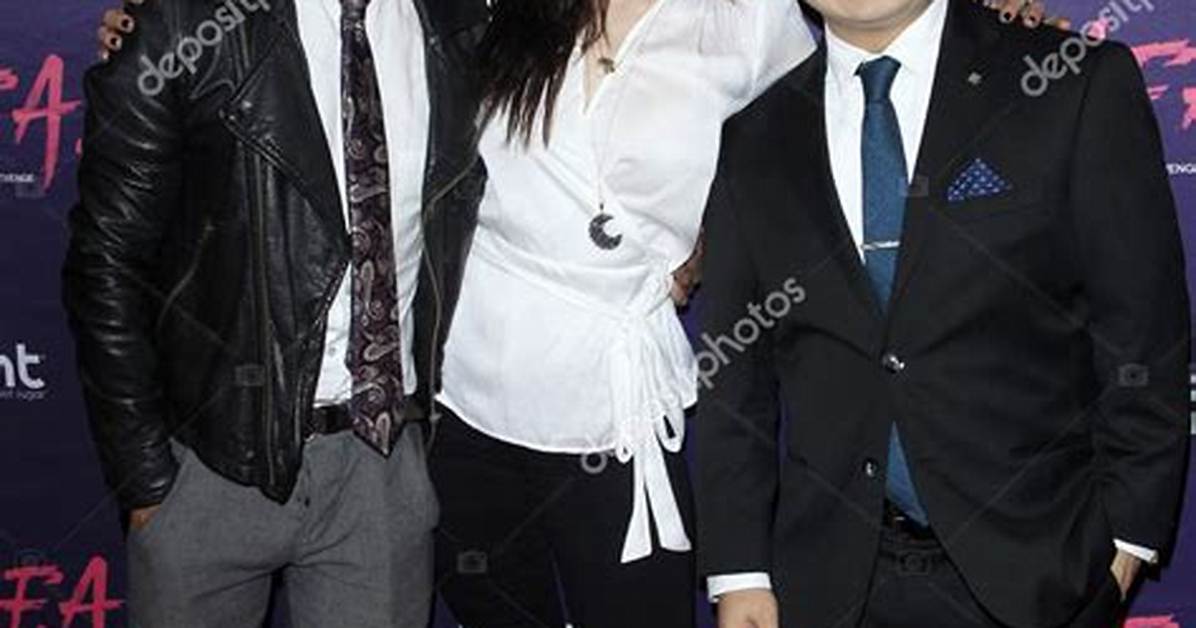 Matthew Moy and His Mystery Partner What Red Carpet Photos and Social