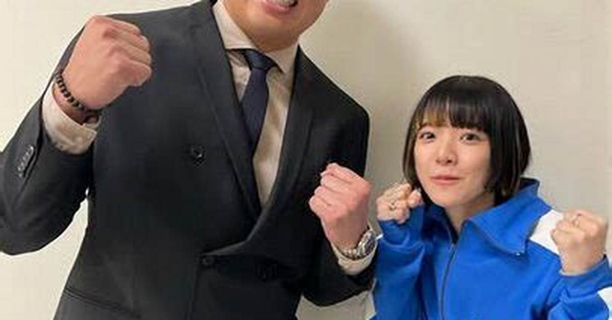 Mejariga Zhi Yun Himawarino Zhongwo Pian Shoude Shiberukotsuto Shi Baishinai Shou Shunwo Che Di