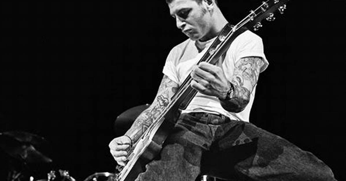 Mike Ness in the 1980S Rare Photos and Early Stage