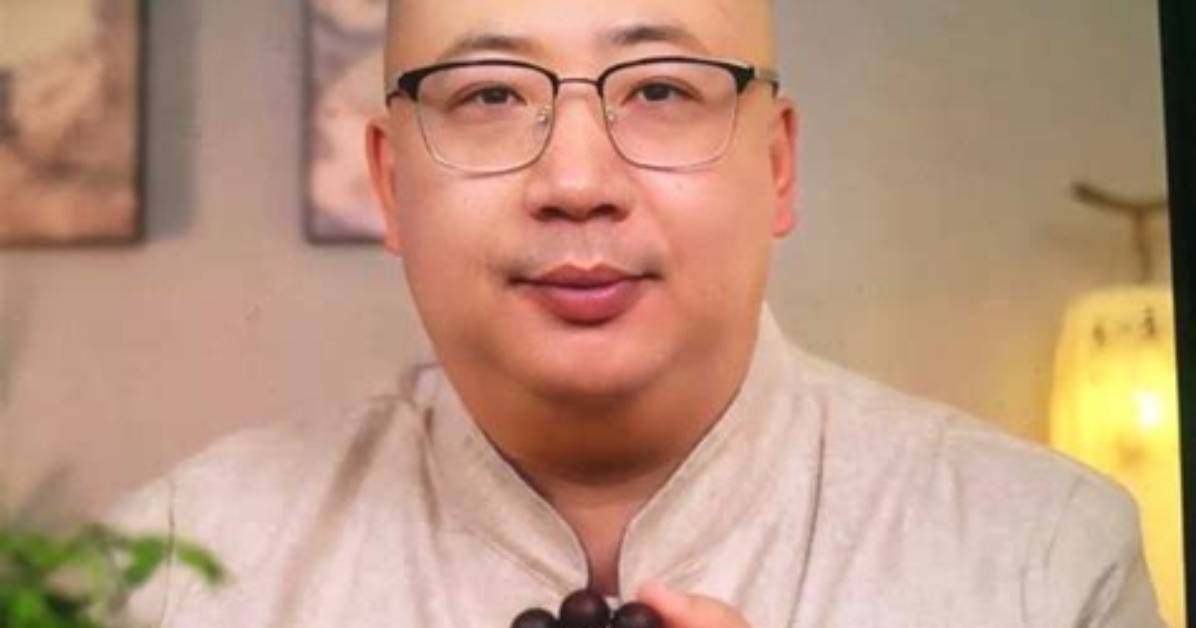 Nan Nokotchano Yi Weito Shii Fangmatome Ri Chang Hui Huano Li Wentotsukkomino Ji Yiwo Che Di Jie