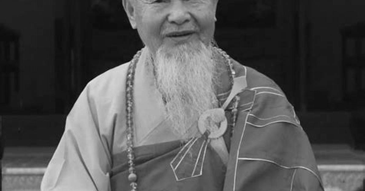 Sheng Dan140Niande Zaibi Jiao Guang Ye Kou Yu Qingto Ming Qushabon Yuga Bunda Li Shi Nian Biaowo Che Di Jie