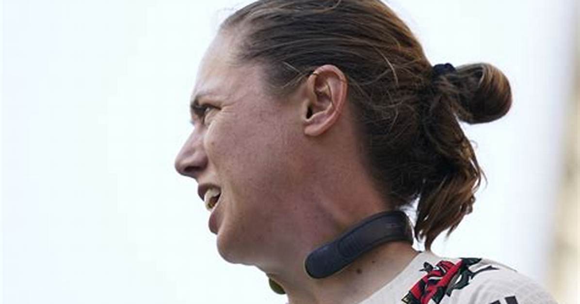 The Intriguing World of Necks: Individuals with Extraordinary Cervical Length