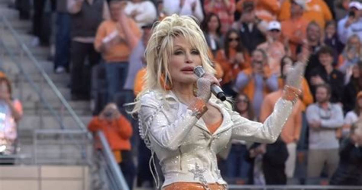 When Dolly Parton Stopped Neyland Stadium the Definitive Look at Her Rocky Top