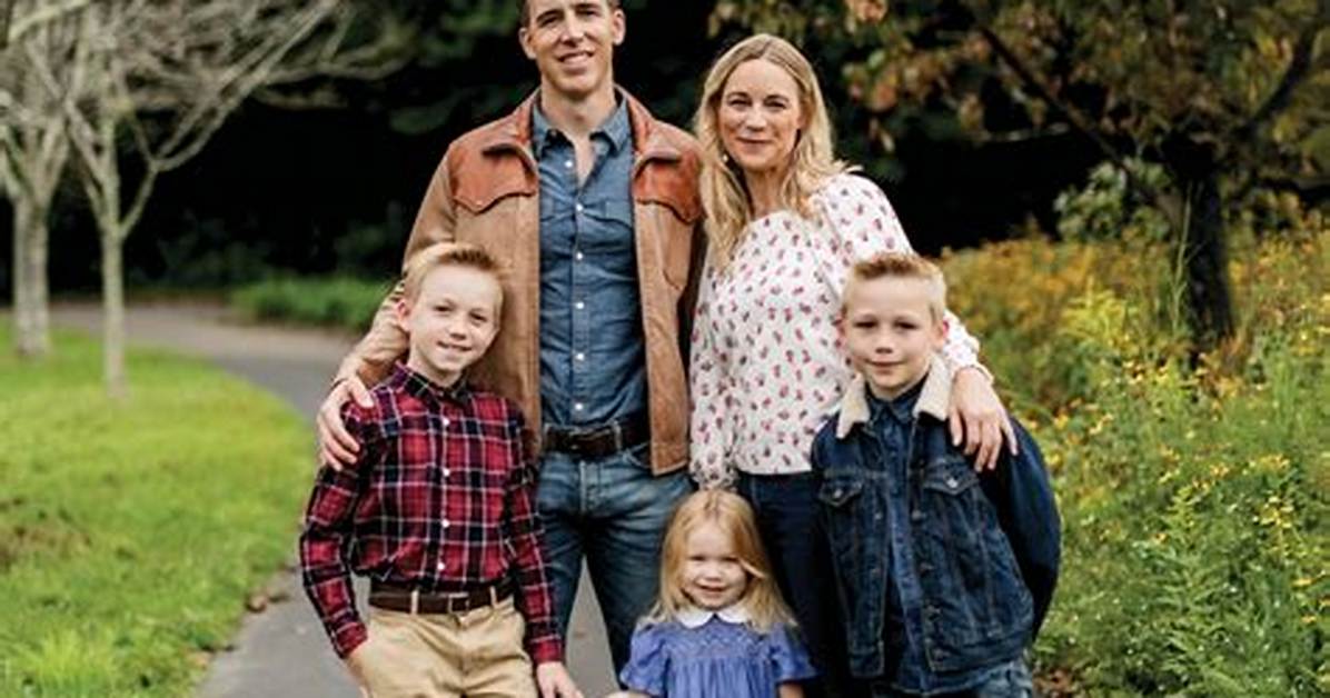 Who Is Josh Hawley S Family Everything to Know About His Wife Kids And
